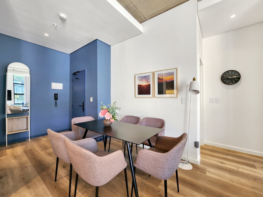 2 Bedroom Property for Sale in Sea Point Western Cape